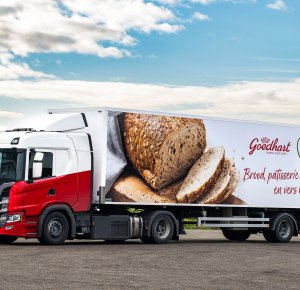 Eerste Scania Plug-in Hybride trekker van Bakker Goedhart operationeel